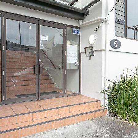Roomy High-Ceiling Loft Apartment - Free Parking! Auckland Eksteriør billede
