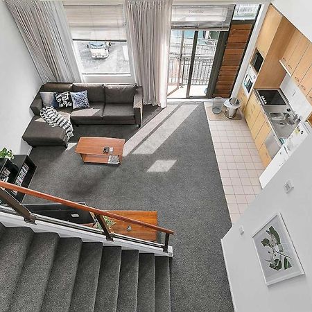 Roomy High-Ceiling Loft Apartment - Free Parking! Auckland Eksteriør billede
