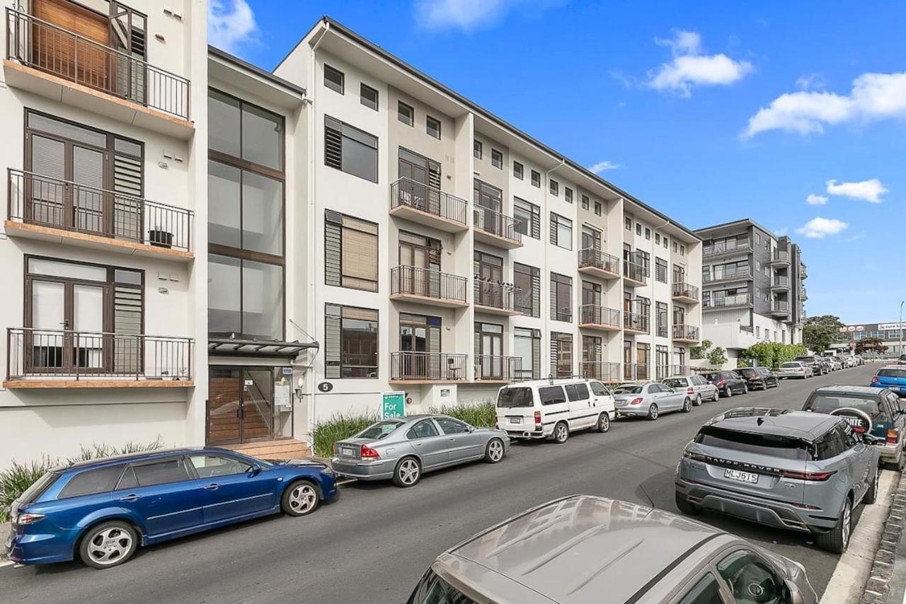 Roomy High-Ceiling Loft Apartment - Free Parking! Auckland Eksteriør billede