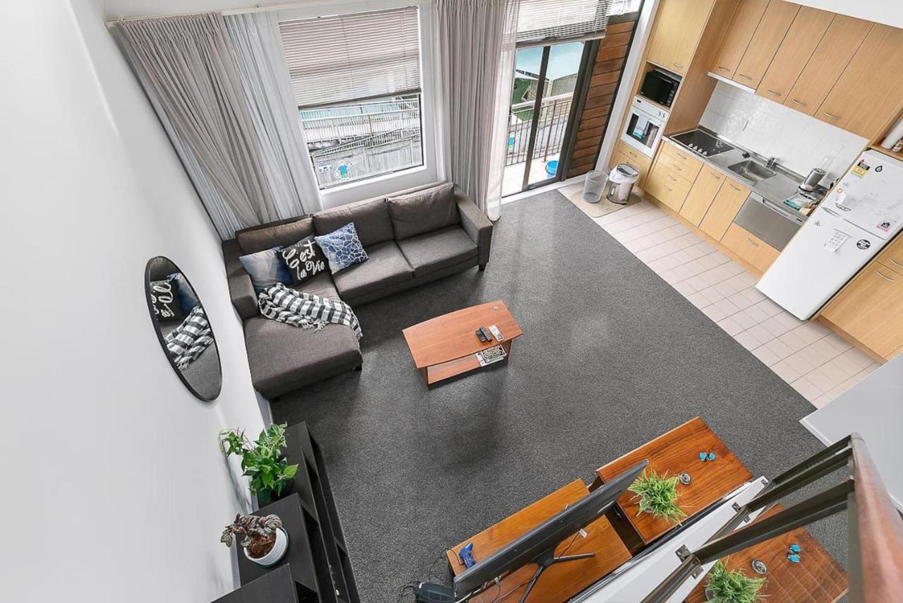 Roomy High-Ceiling Loft Apartment - Free Parking! Auckland Eksteriør billede